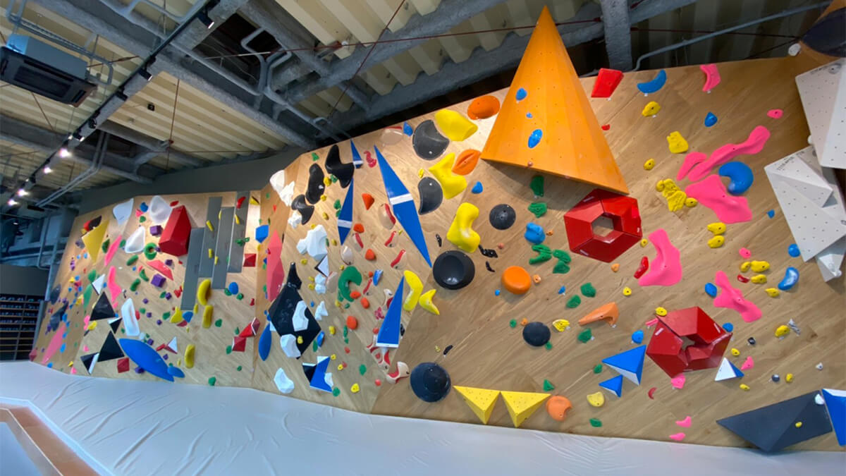 メインウォール