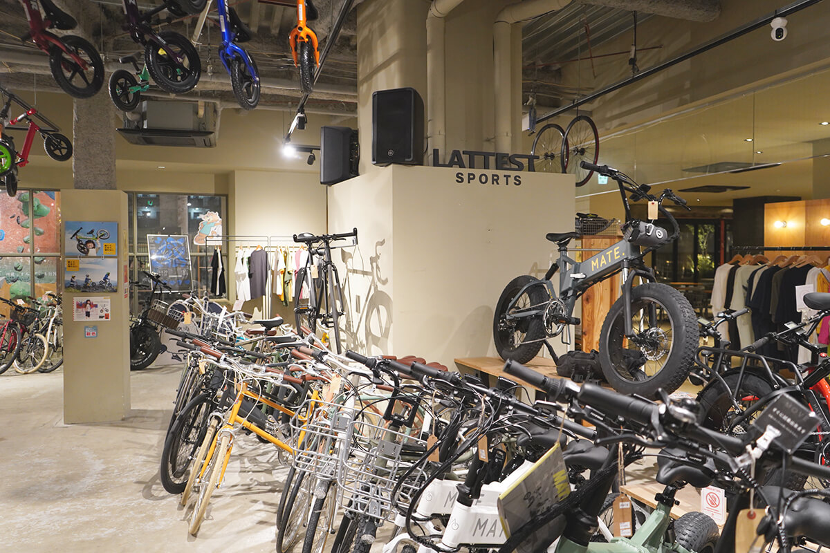 ラテストバイク店内